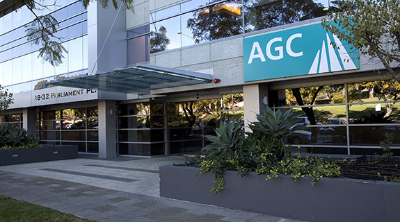 AusGroup MD resigns on big loss