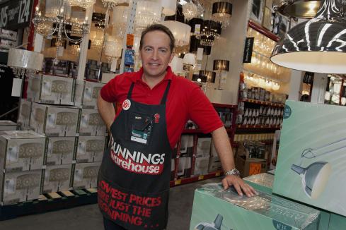 Bunnings boss steps down