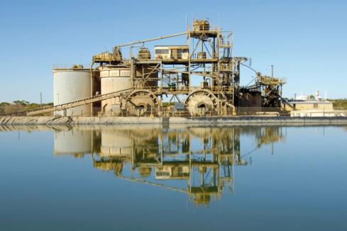Eastern Goldfields suspends operations