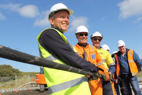 International internet cable to Perth launched 