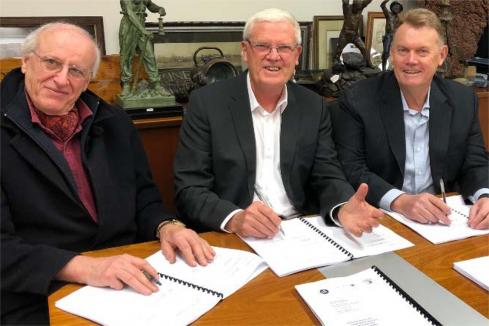 Legend signs three Fraser Range JV agreements