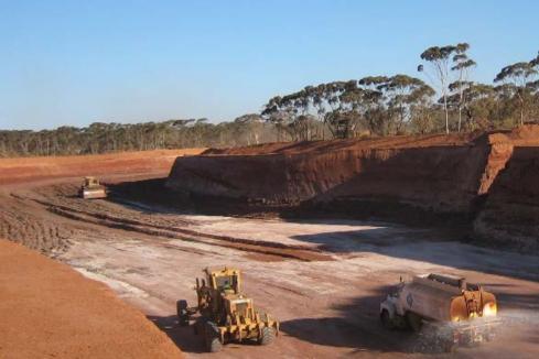 Anglo nails gold hits near Kambalda   