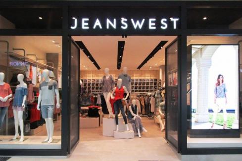 Jeanswest goes into administration