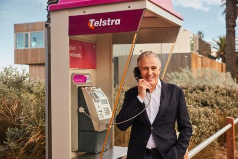 Telstra announces free calls from payphones