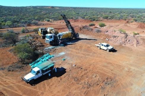 Emu hits deep quartz veins at Gnows Nest in WA