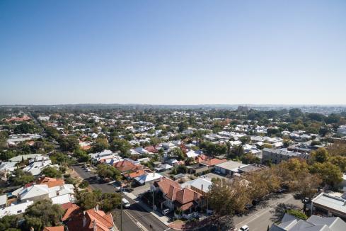 Nedlands on alert amid Karrakatta blaze