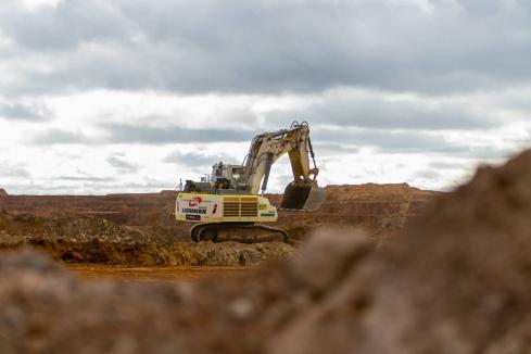 Thiess makes $350m bid for MACA