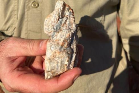 Rock samples confirm high-grade lithium for Kairos