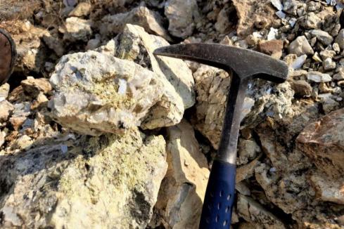 Askari bags high-grade lithium samples