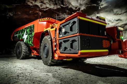 Battery-electric trucks tested at Laverton mine
