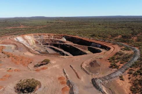 Kimberley iron ore mines restart operations