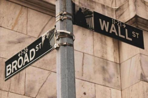 Wall Street lower following US inflation rise 