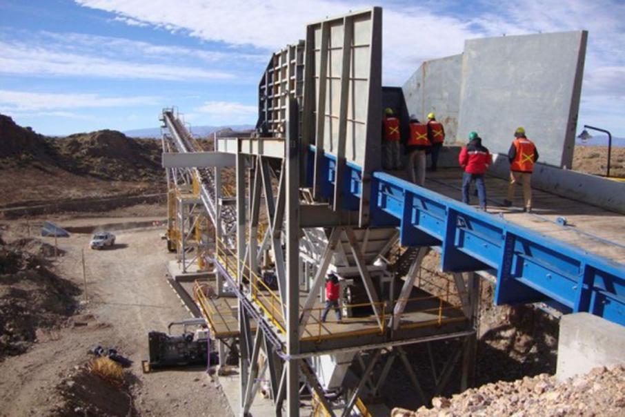 Delays hit Troy's gold production
