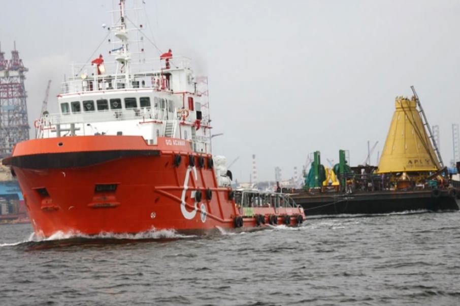 Vessel operator falls into administration