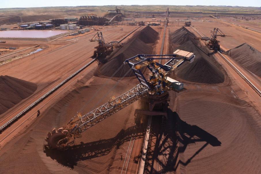 Mine worker dies after accident at Roy Hill
