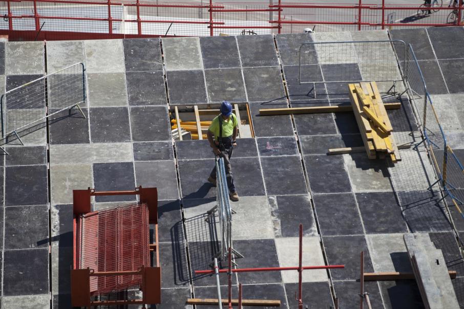 Insurance impasse could halt construction jobs