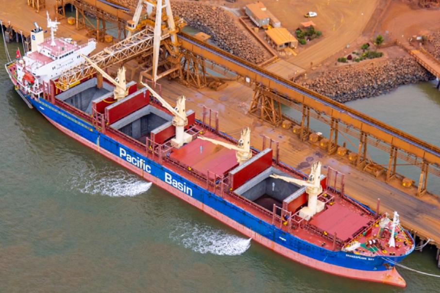 Element 25 cuts costs with new manganese shipping strategy