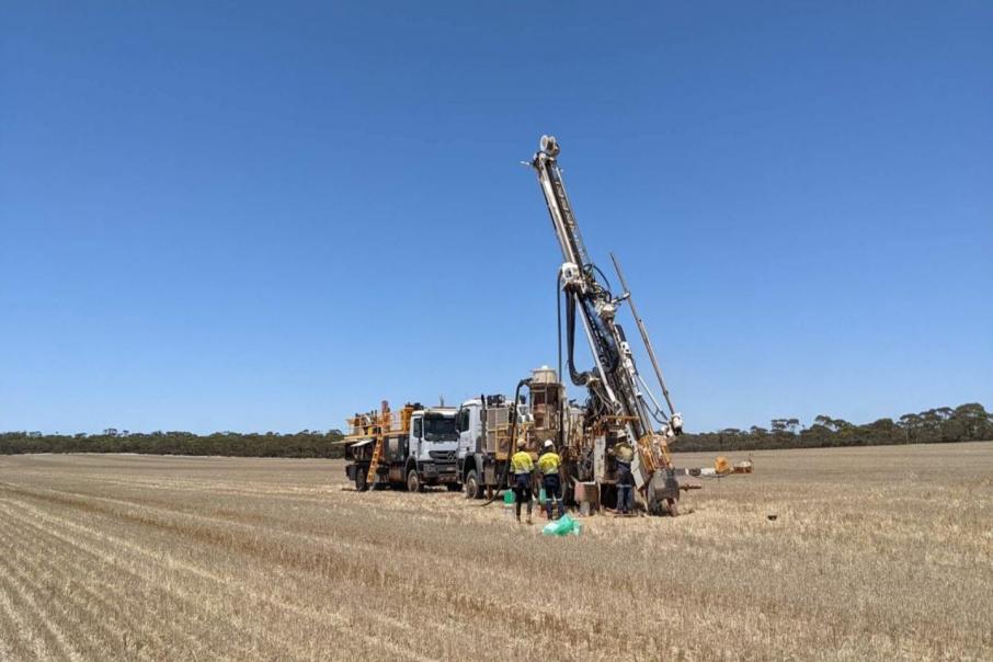 Meeka nails impressive drill hole at Circle Valley 