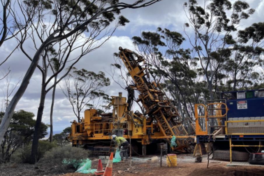 Aruma hits lithium rich pegmatites at Mt Deans in WA 