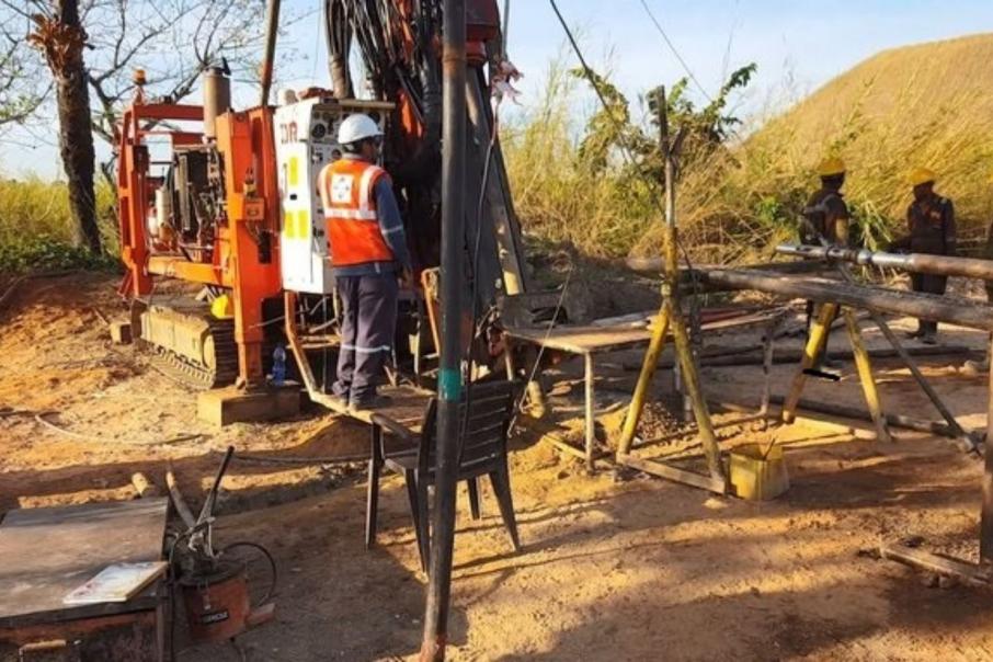 AVZ unveils monster lithium hit from Congo drilling