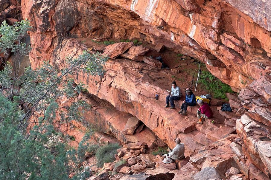 Rock art connects desert communities to Country