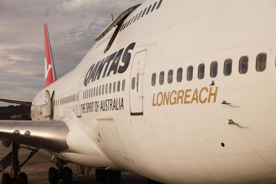 Doubts over Qantas flight plan